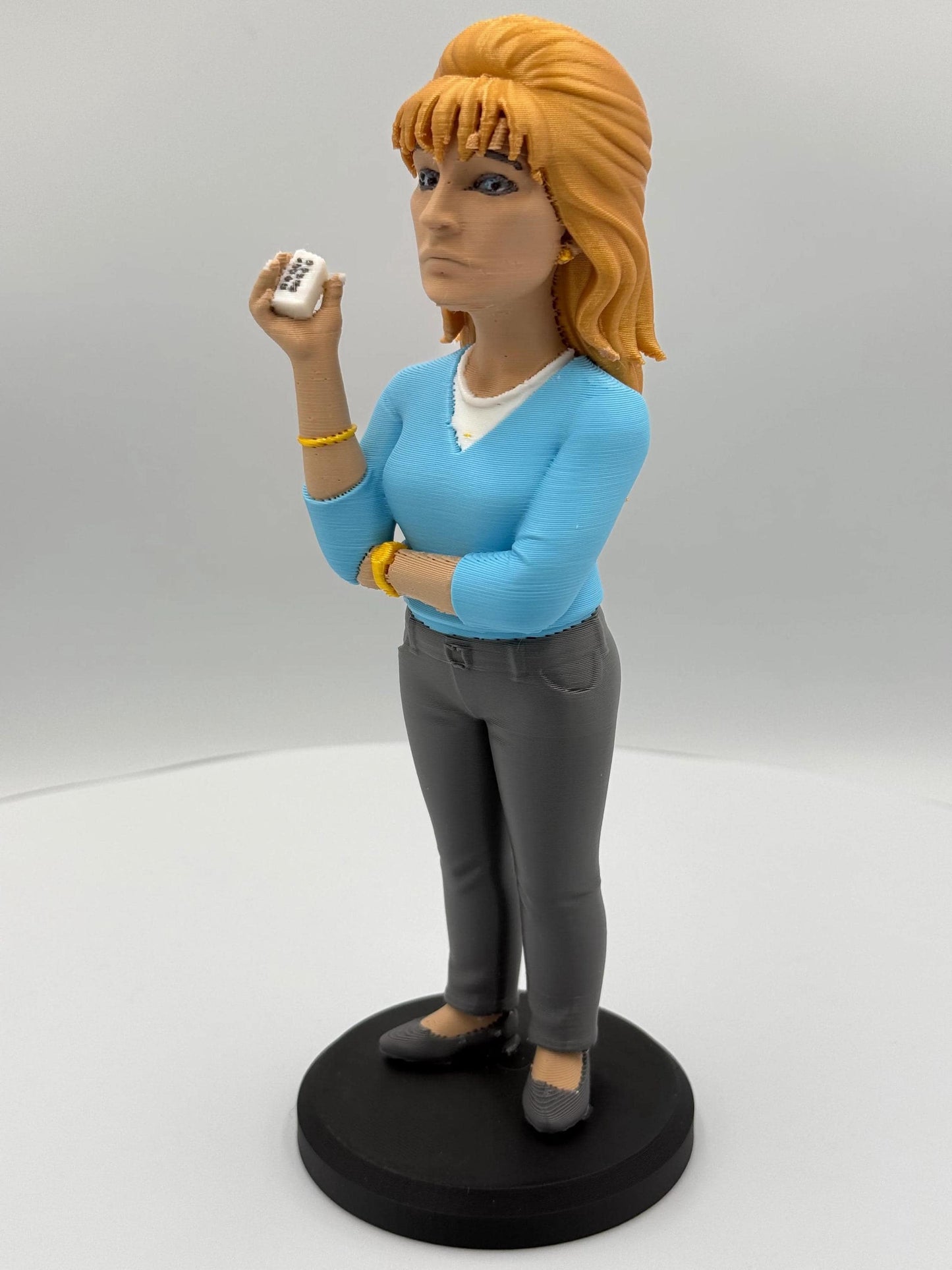 Carmela on the Line! Crime Family Collection | Iconic Mob Wife Caricature Statue (9.5 200mm Mini)