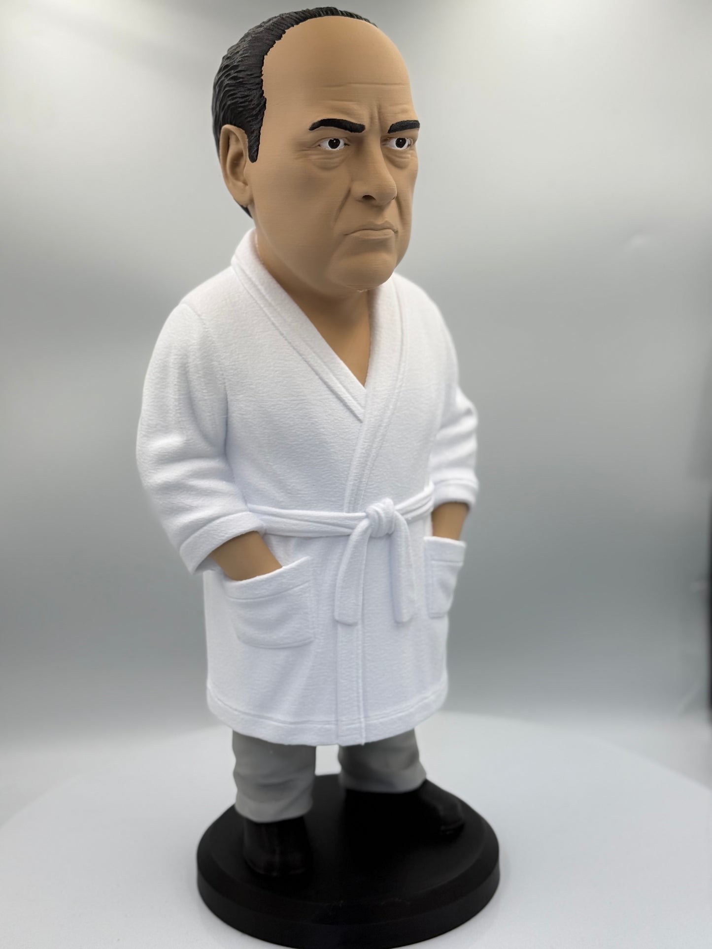 Tony in His Bathrobe – Crime Family Collection! Iconic Mob Figurine | High-Quality Caricature Statue (Mini & Standard Editions)