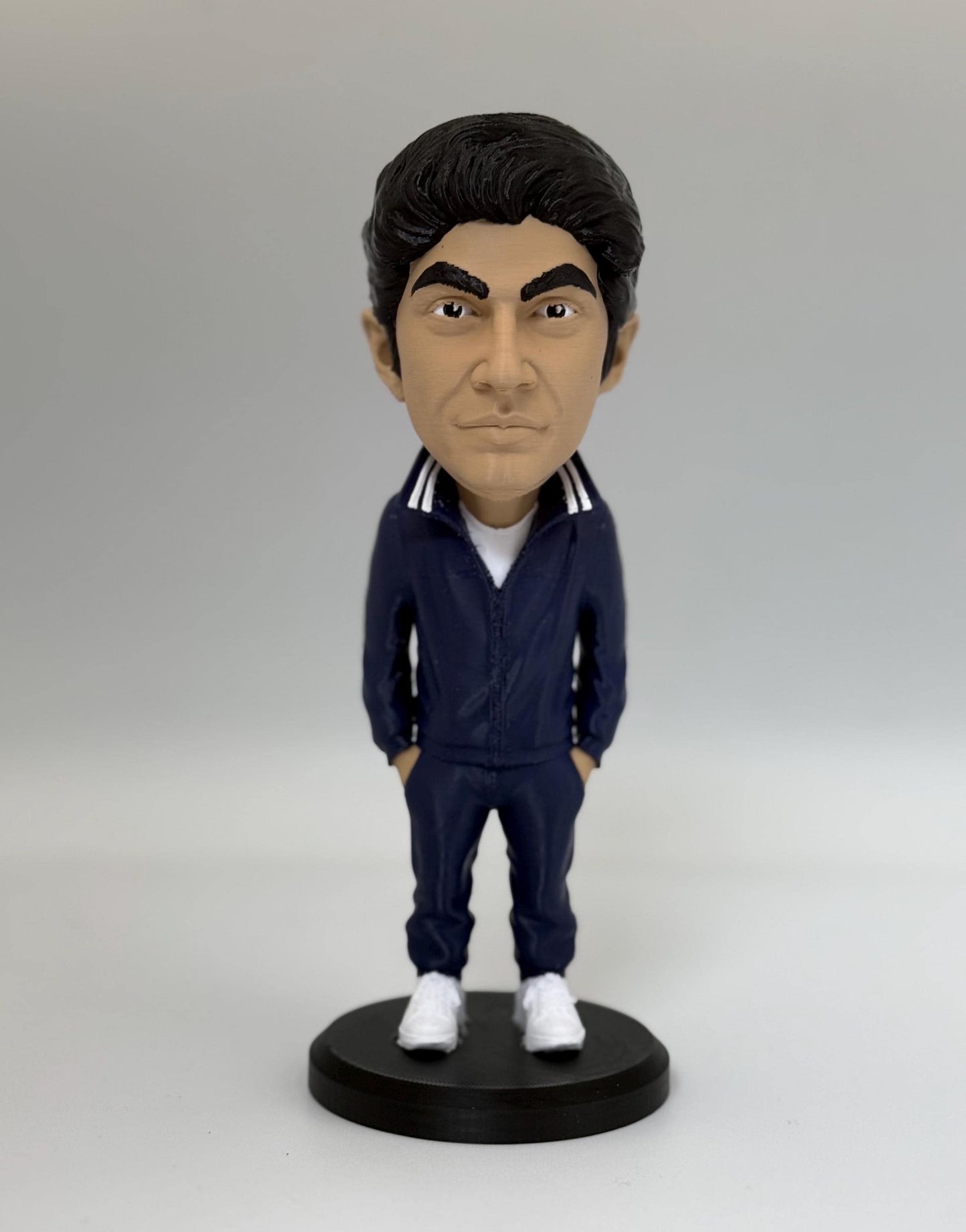 Gepettos Cake Toppers - Choose Any Character 3D-Printed Movie & Music TV Icon Cake Decorations (100mm 4inch)